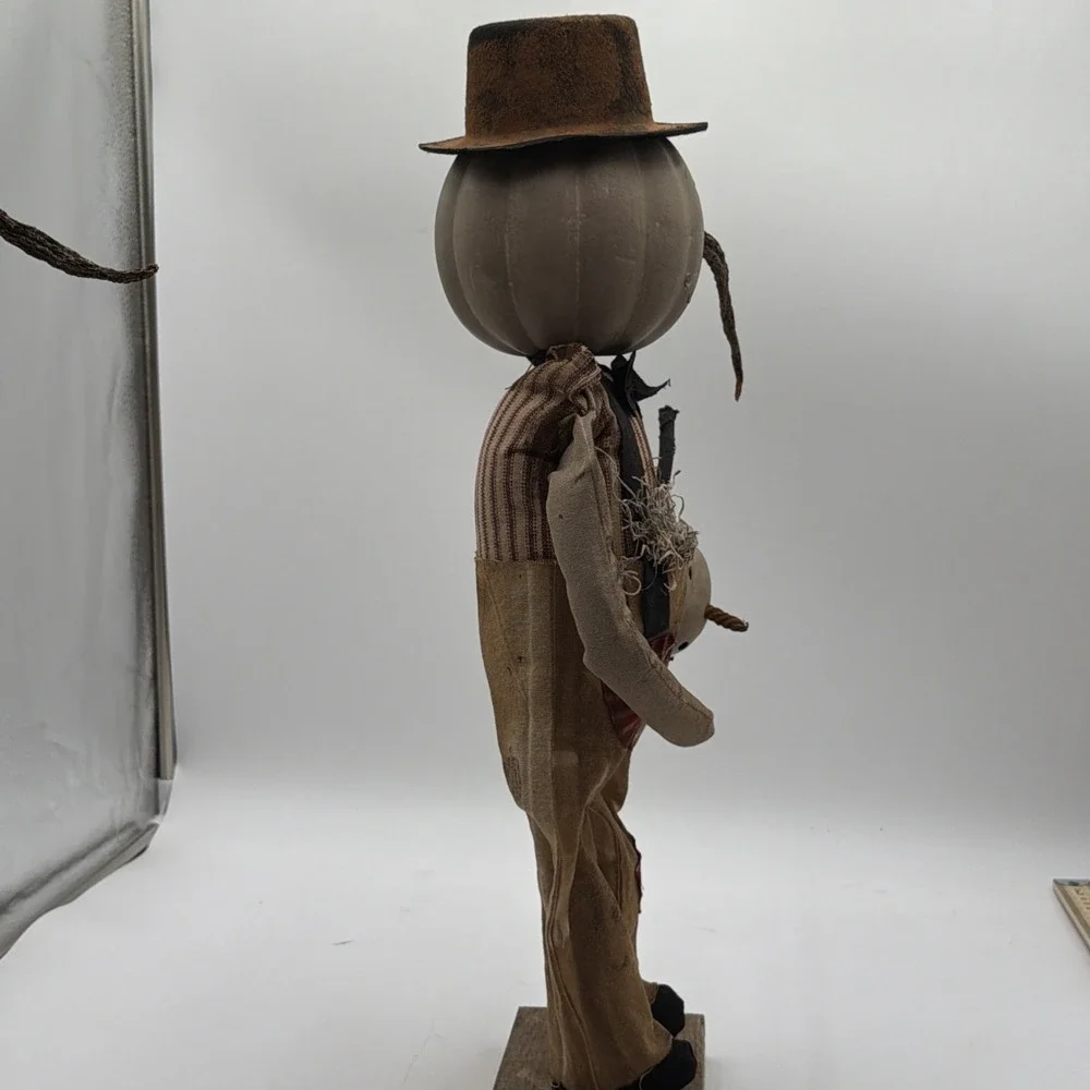 Primitive Folk Art Winter Doll 23